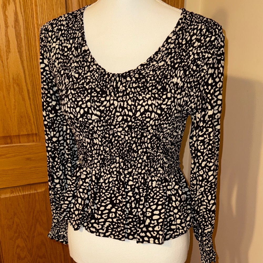Japna Black and White Ruched Blouse